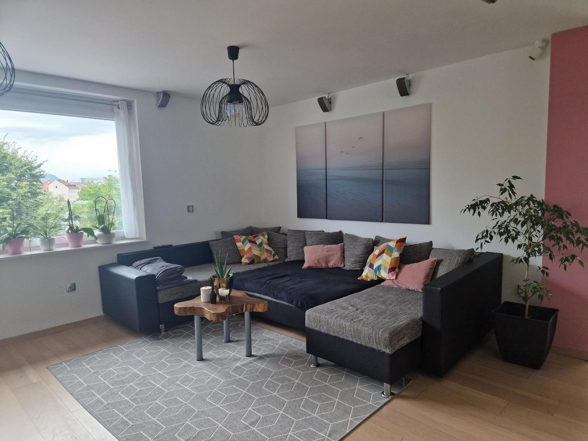 Hisa Pod Gozdom Apartma Ljubljana