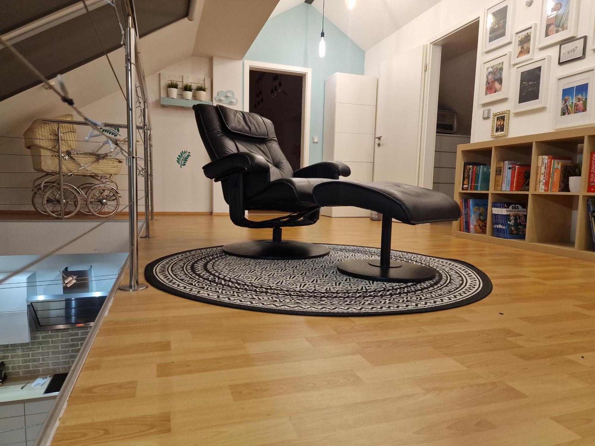 Hisa Pod Gozdom * Ljubljana